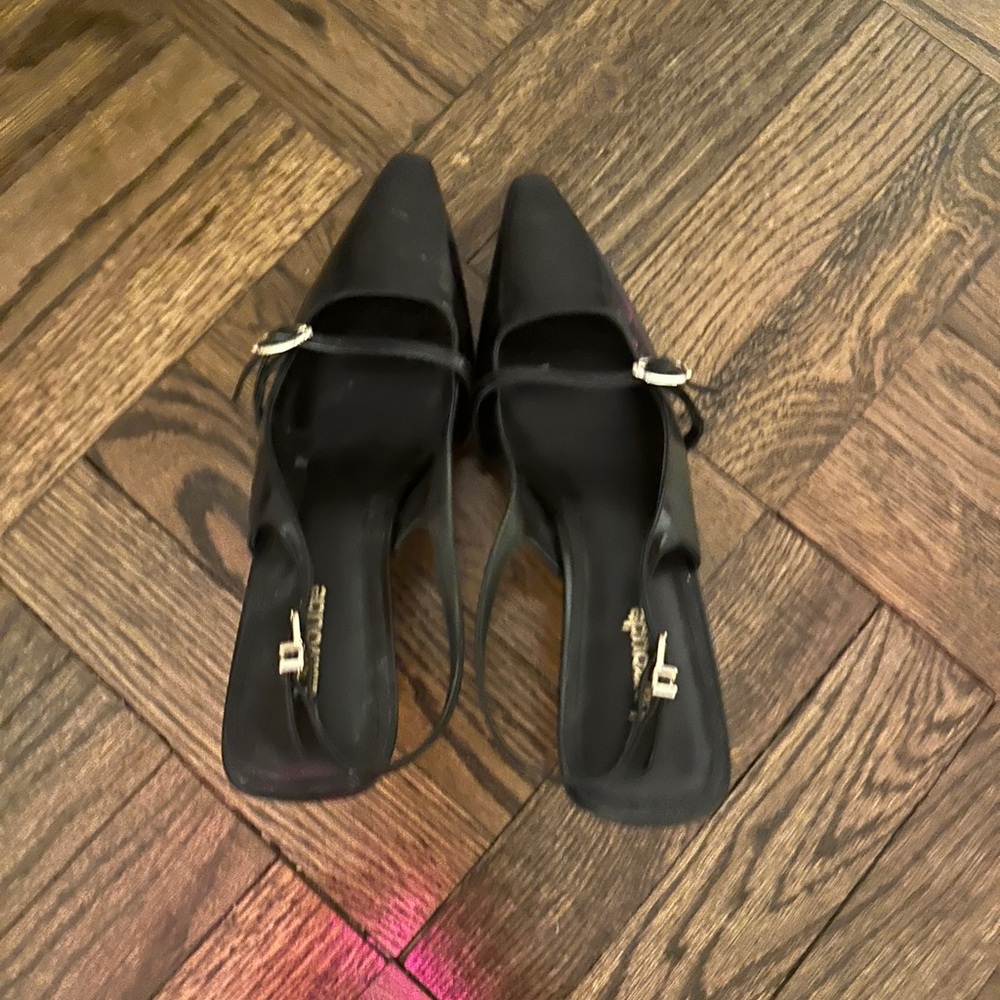 LARROUDE BLACK LEATHER INES PUMP - Picture 6 of 11